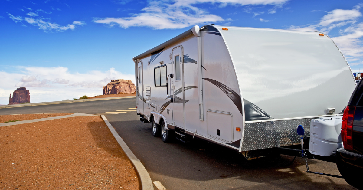 RV Transport vs. Driving It Yourself: Which Option Saves More?