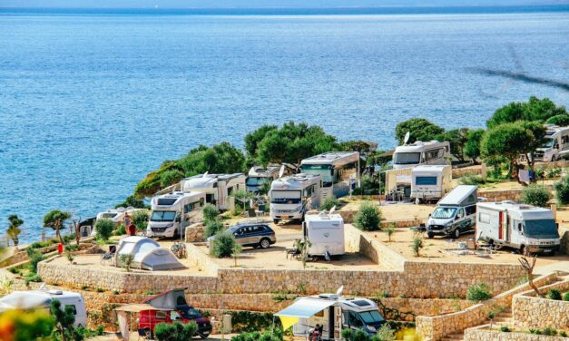 RV Transport vs. Driving It Yourself: Which Option Saves More?