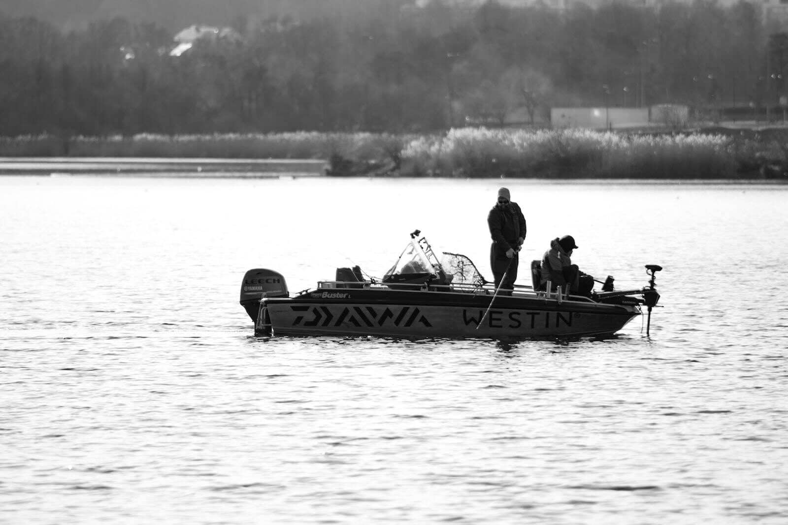 5 Reasons to Buy a Bass Boat