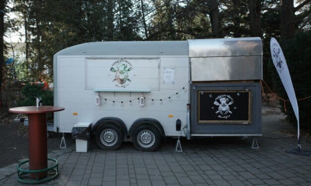 Streamline Your Concession Trailer Transport: Hire Interstate Haulers Today