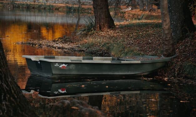 Your Ultimate Guide to Buying a Jon Boat This Summer with Interstate Haulers