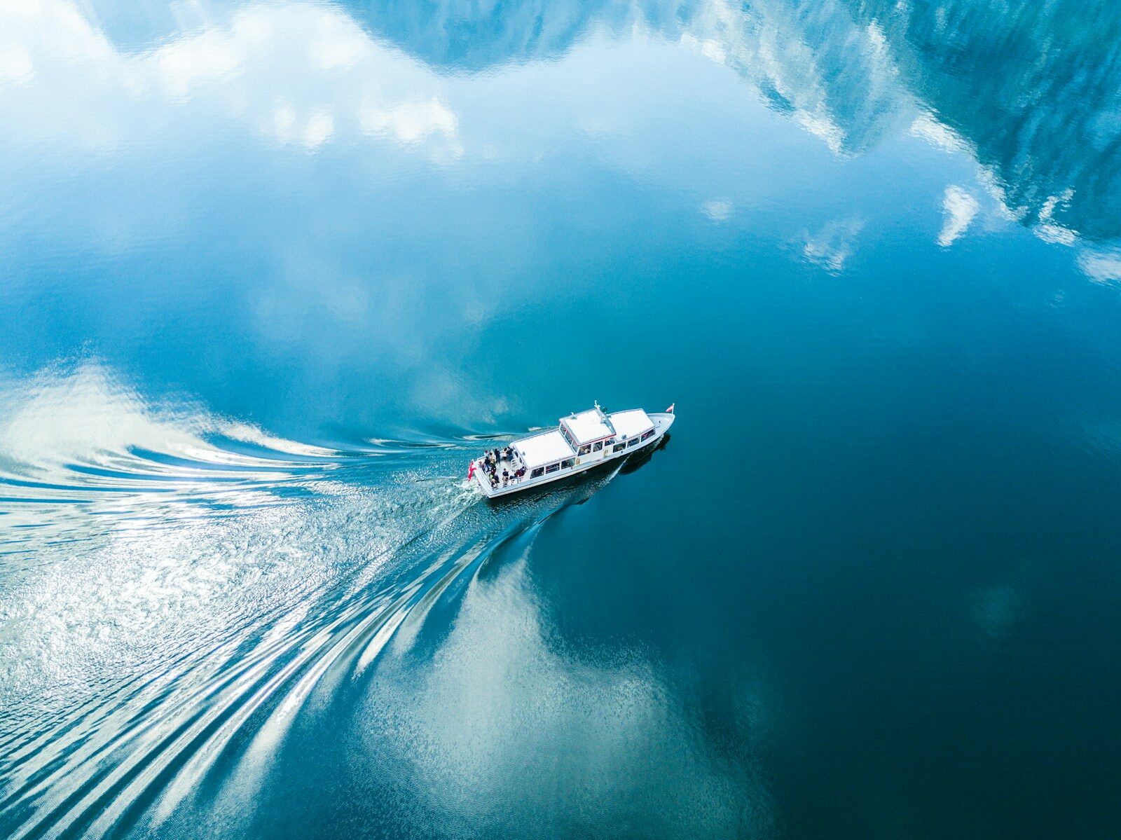 bird's-eye photography of white boat Maximize Your Investment: The Complete Boat Value Guide from Interstate Haulers